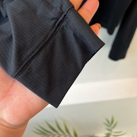 Workout Pullover - Picture 4 of 4